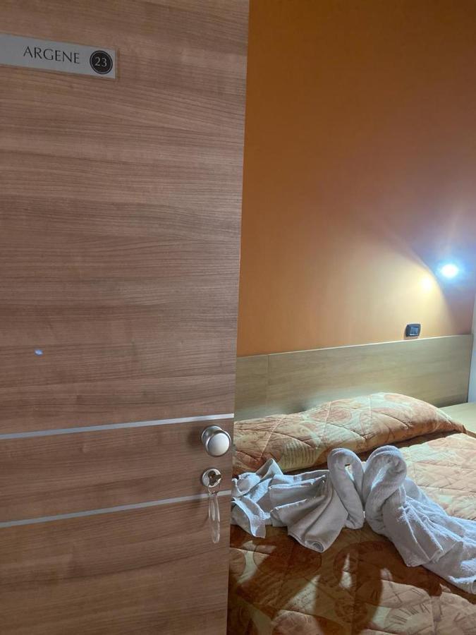 Hotel Mandanici :Borgo Marsalini Barcellona Pozzo di Gotto Esterno foto